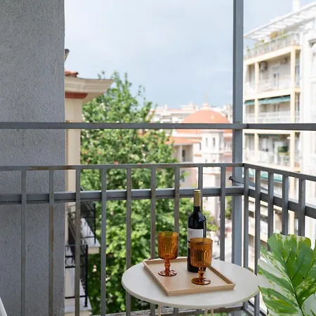 Houseloft Duomo Retreat * Saloniki